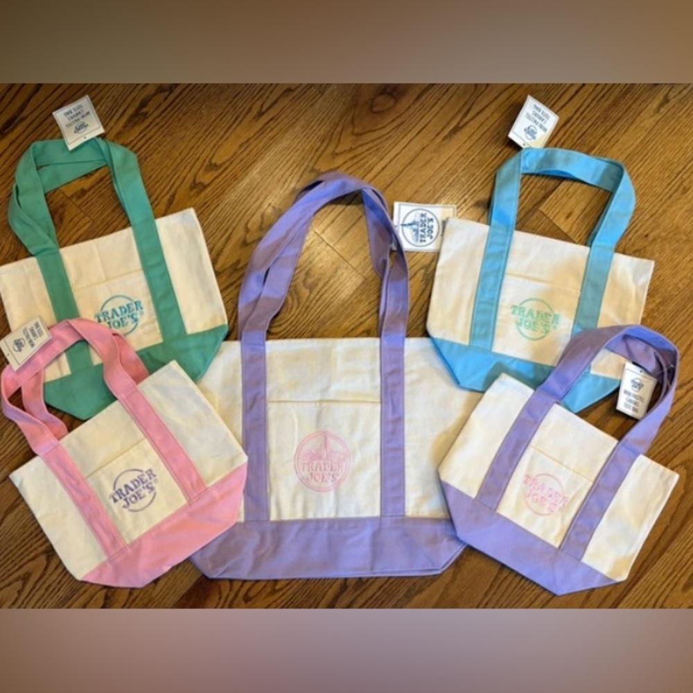 Trader Joe's LARGE Lavender Canvas Tote Bag AND 4 Mini Pastel Canvas Tote Bags